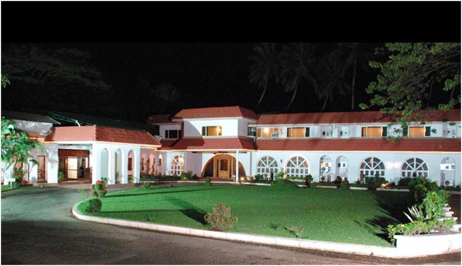 Ats Willingdon Hotel Kochi Exterior foto