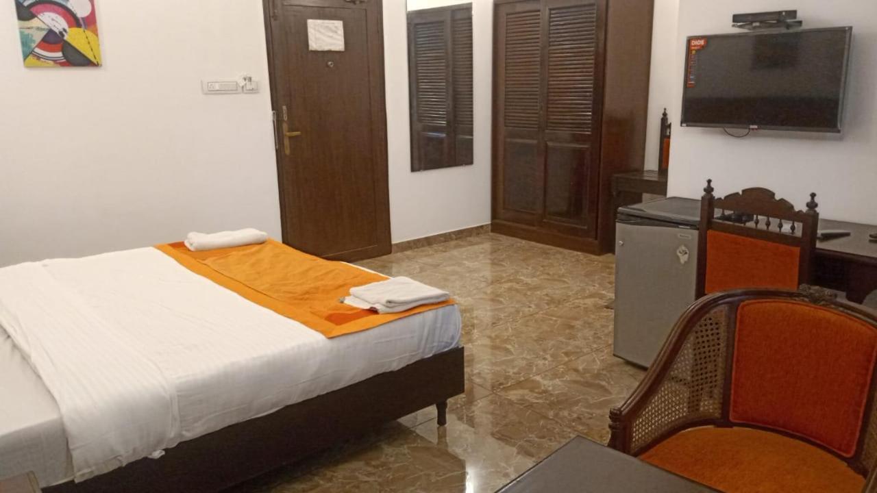 Ats Willingdon Hotel Kochi Exterior foto