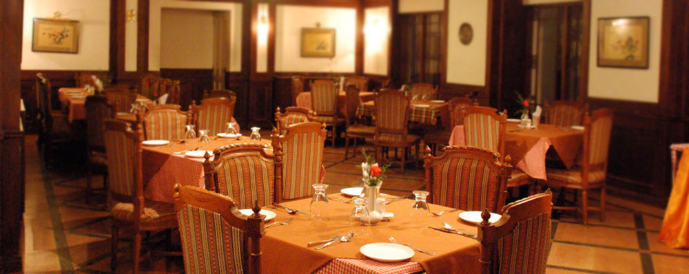 Ats Willingdon Hotel Kochi Exterior foto