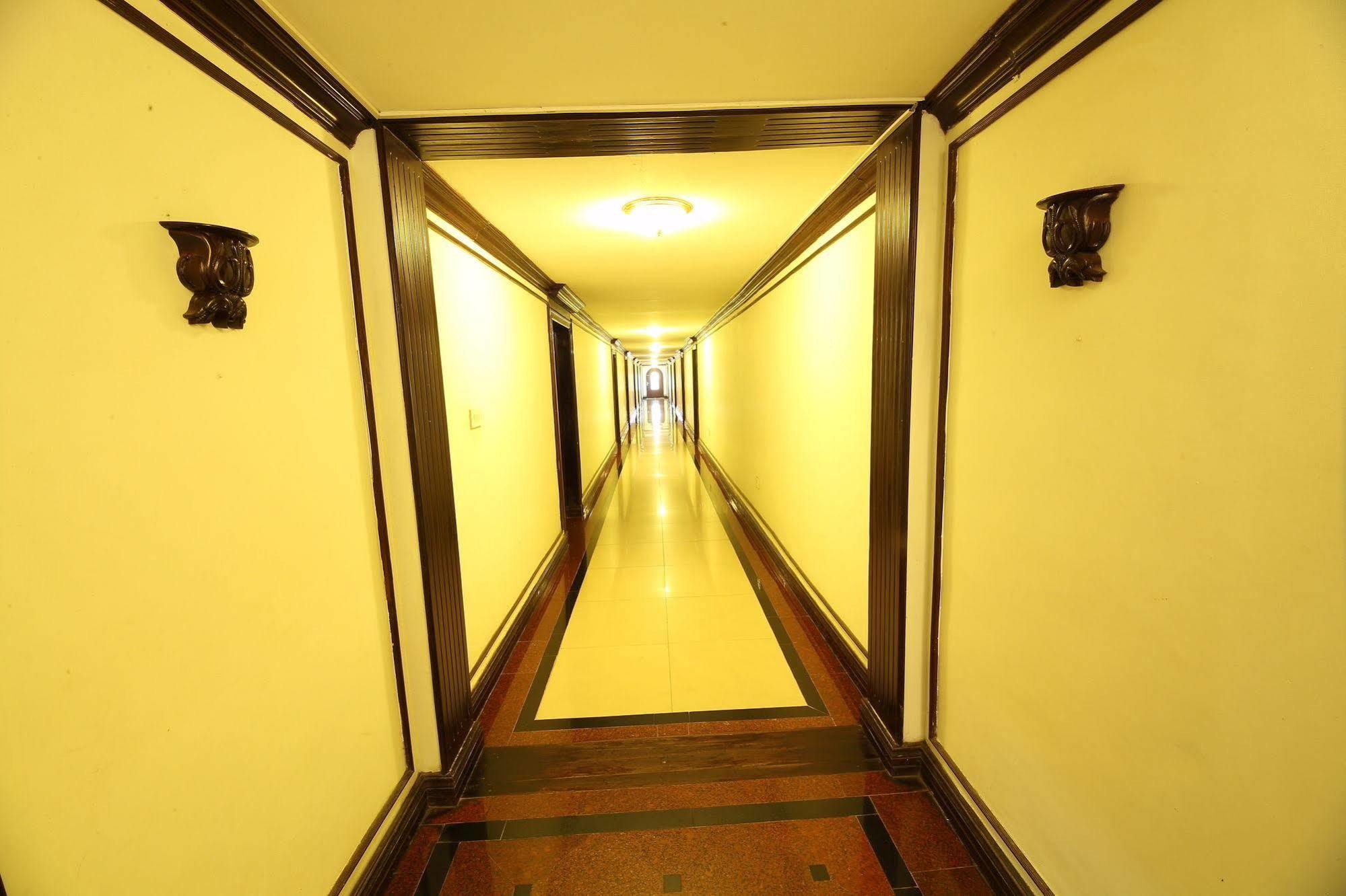 Ats Willingdon Hotel Kochi Exterior foto